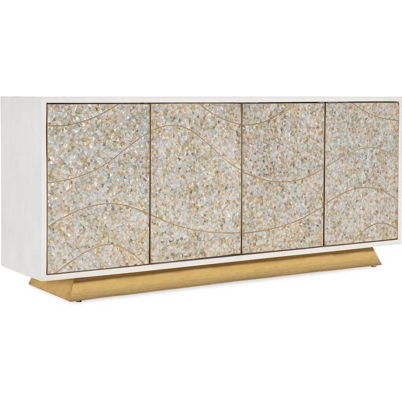 Shelly Credenza, Capiz