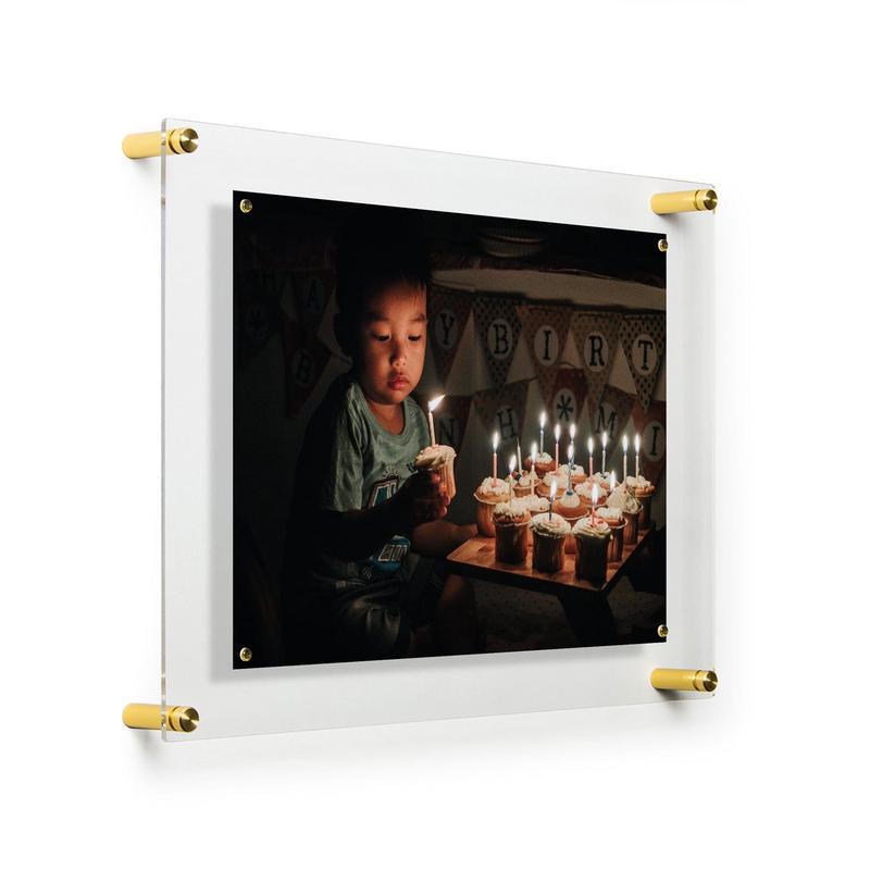 14\” x 19\” Easy Change Float Frame + Magnets for 11\” x 17\” Art